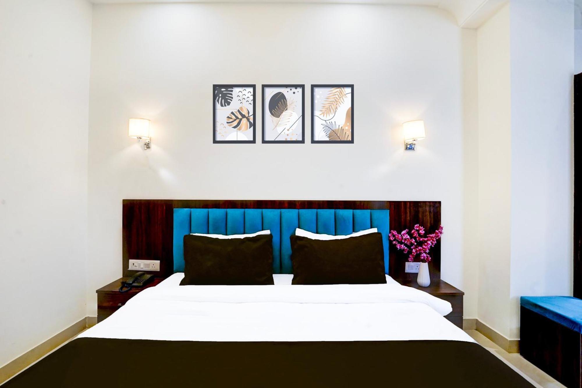 Hotel Collection O Golden Sapphire à Jaipur Extérieur photo